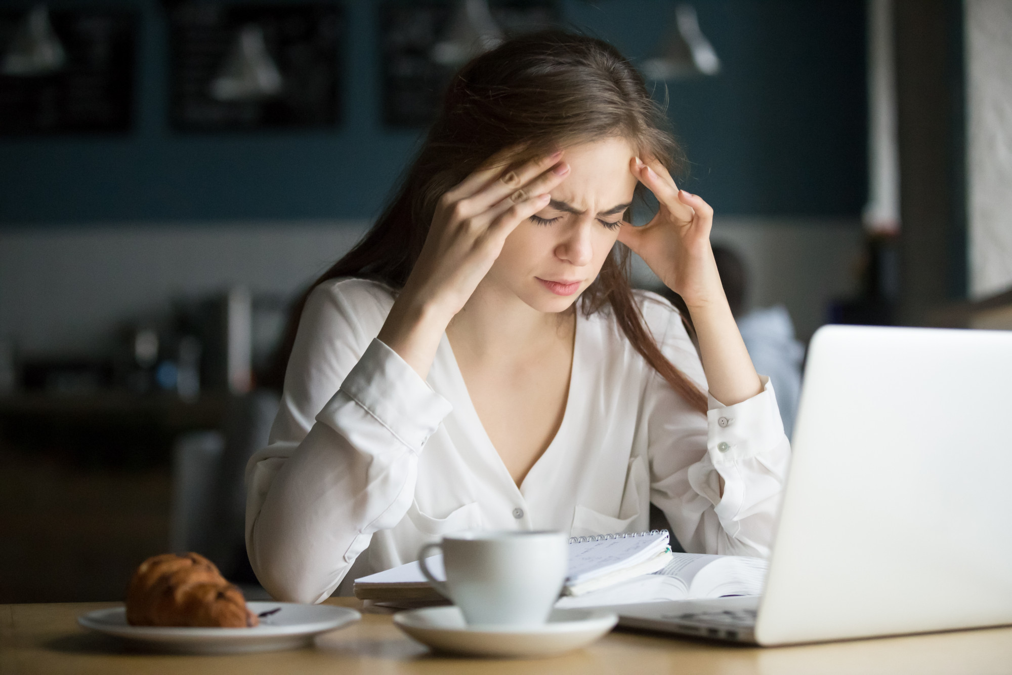 The 9 Most Effective Ways To Limit Overwhelming Binge-Watching